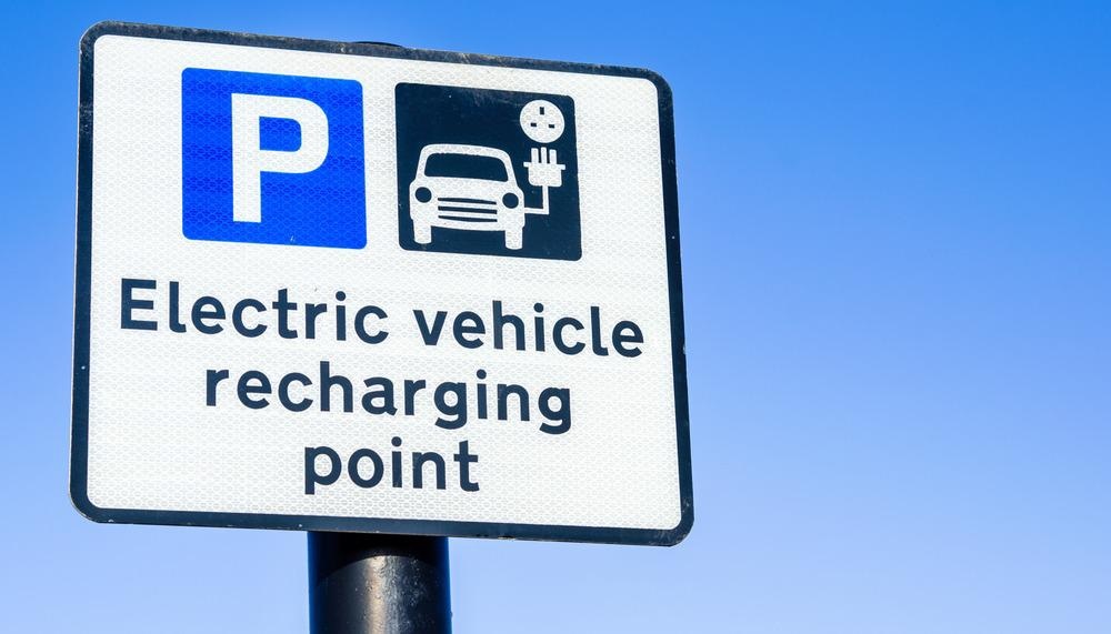 electric vehicles charging, connected