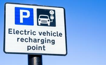 Accelerating Electric Vehicle Infrastructure Development with Flexible and Connected Solutions