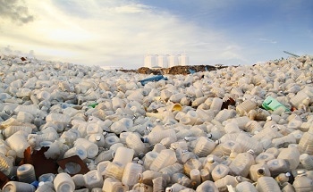 Sugar and Carbon Dioxide Combine to Form Biodegradable Plastics