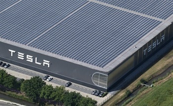 Tesla's Solar Roof vs. Traditional Solar Technology