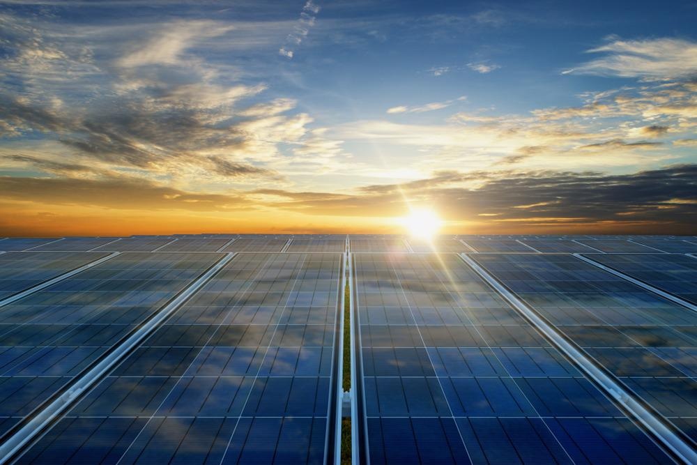 科学家实现记录超薄太阳能电池板的效率