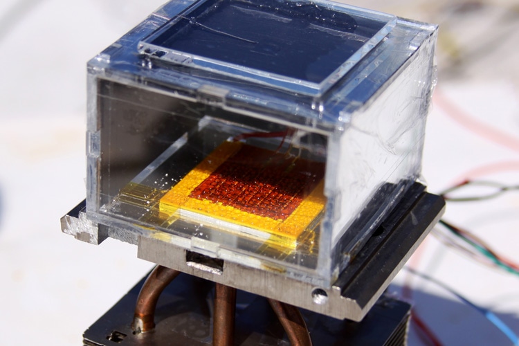 Solar Powered Water Harvester Can Draw Out Liters of Water from Desert Air