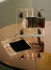 Cheap, Mass Produced Fuel Cells For Electric Vehicles and Appliances the Goal of ASU Researchers