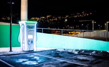ABB和Eviny在挪威安装世界上最快的电动汽车充电器