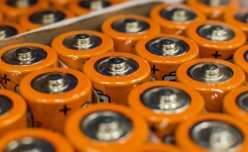 Roadwarrior Announces the Improvement and Restocking of LightningVolt APU Batteries